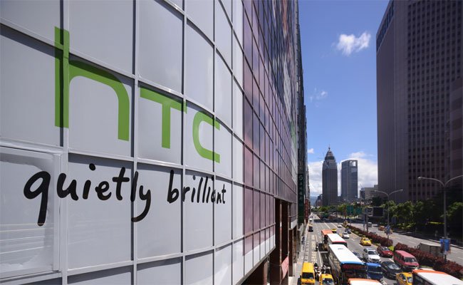 جوجل تخطط لشراء HTC