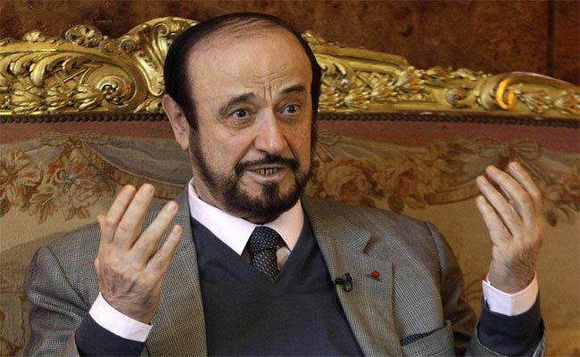 بريطانيا تجمد أموالا تعود لعم بشار الأسد