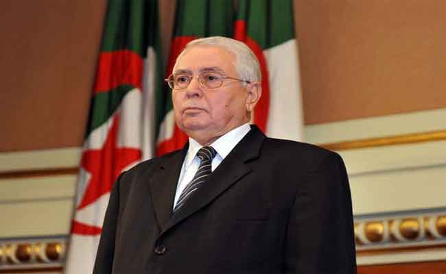 بن صالح : التنسيق بين المؤسسات الدستورية هو