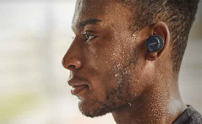 Bose تكشف عن أول سماعاتها للرأس دون أسلاك