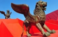 الجزائرية لينا خودري تخطف جائزة أحسن ممثلة بمهرجان فينيسيا السينمائي ال74