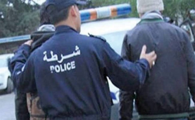 بعد ما يزيد عن سنة و 5 أشهر عن ارتكاب جريمة قتل 3 أفراد من عائلة واحدة بقالمة، الشرطة تفك لغز الجريمة و القاتل شرطي !