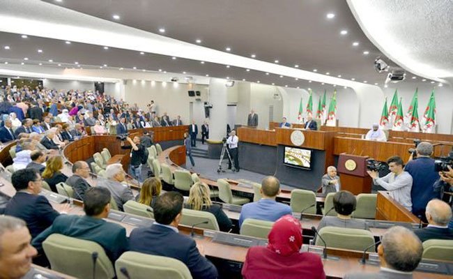 مساندة مطلقة لنواب الأغلبية للتدابير التي تضمنها مشروع مخطط الحكومة