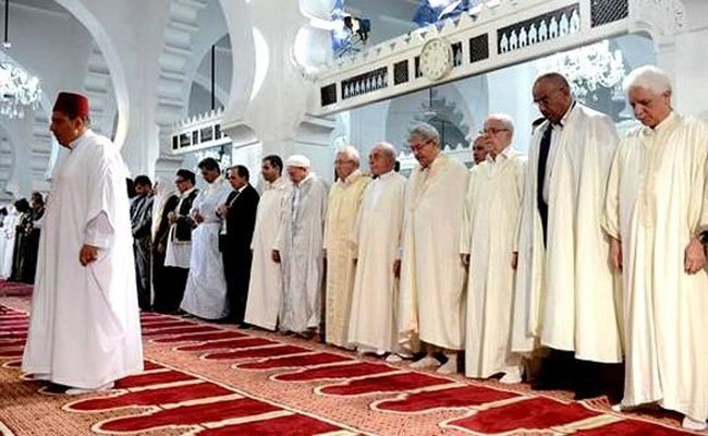 خطبة صلاة العيد بالمسجد الكبير بالعاصمة تمحورت حول نبذ كل أشكال العنف والفرقة والشقاق