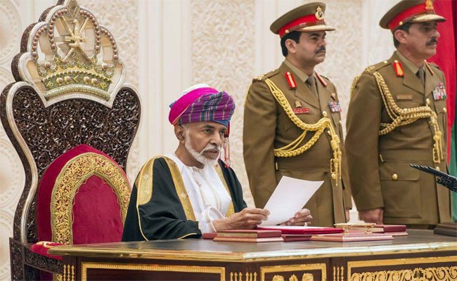 عمان .. دولة تستفيد من حصار قطر وتساعدها