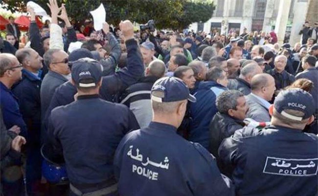 الدخول الاجتماعي على نار ساخنة بعد اقتناع التكتل النقابي المستقل بالإحتجاج كوسيلة لتحقيق المطالب