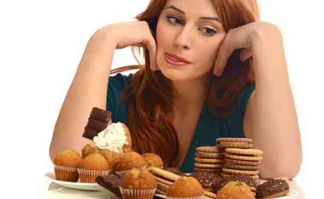لا تكثري من تناول الحلويات خلال فترة حملك... وإلا!