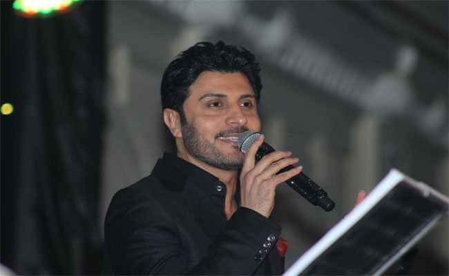 ماجد المهندس يعايد جمهوره ب
