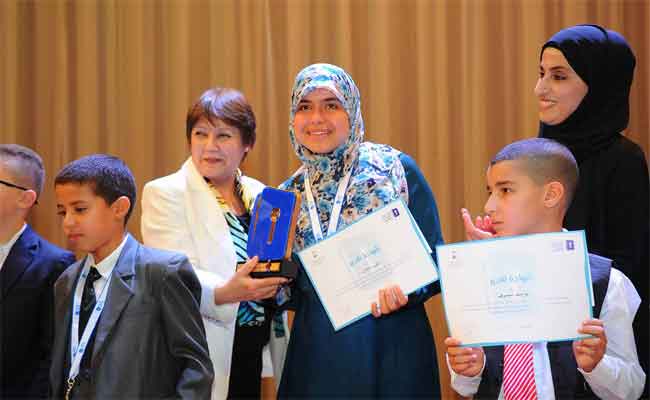 الطالبة الجزائرية بشرى سليمان من بين الخمس الأوائل في