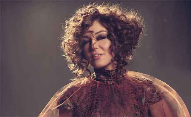 سميرة سعيد تهدي أغنية لأسود الأطلس