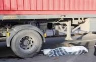 احتجاجات بقطع طريق الوزن الثقيل بمدينة نقاوس في باتنة بعد مقتل طفل في الرابعة من العمر