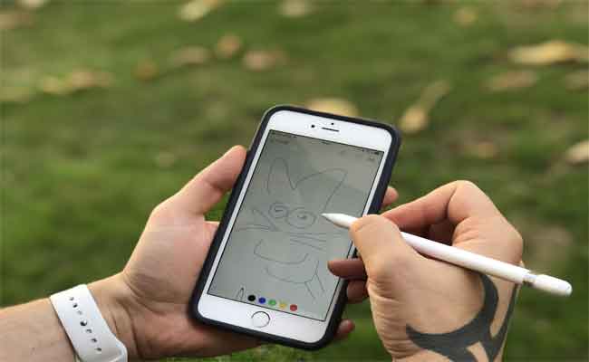 أبل قد تكشف عن أي فون مع قلم رقمي في 2019
