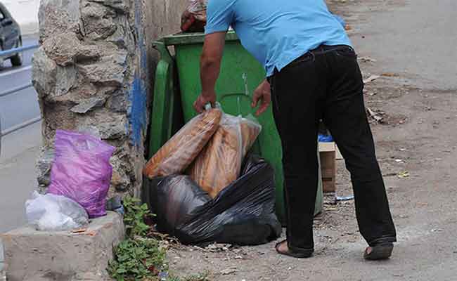 في ظرف 9 أشهر : جمع حوالي 850 ألف طن من النفايات المنزلية ضمنها 90 طن من مادة الخبز بالعاصمة