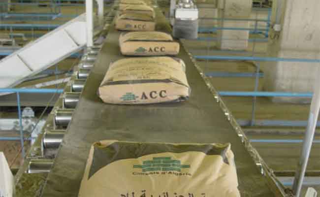 الفرع النقابي بمصنع لافارج للإسمنت يحمل الإدارة مسؤولية أي تصرف قد يؤدي إلى تأزيم الأوضاع مستقبلا