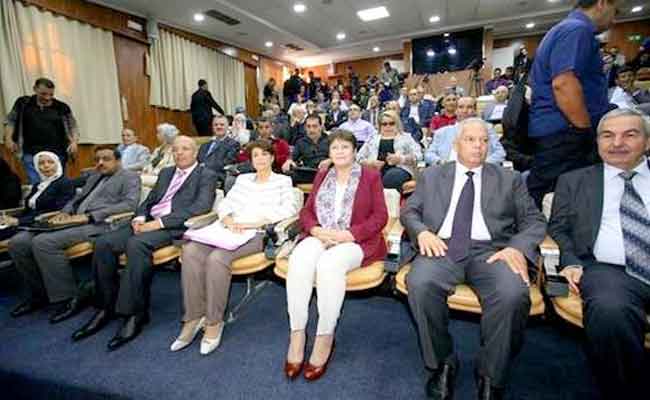 إشراف بن غبريت على التنصيب الرسمي للمجلس الوطني للبرامج
