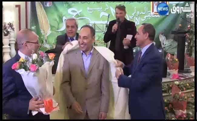 شعراء جزائريين و عرب يشاركون في الدورة الثانية للملتقى الدولي للشعر