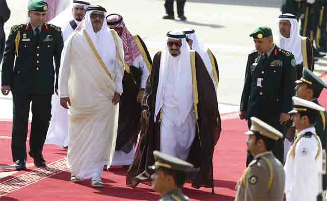 رجال الأعمال في السعودية يهربون أموالهم إلى خارج البلاد