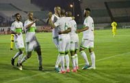 الخضر يسحقون افريقيا الوسطى بثلاثية