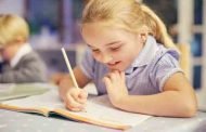 كيف تؤثر العلامات المدرسية على صحة طفلك النفسية؟