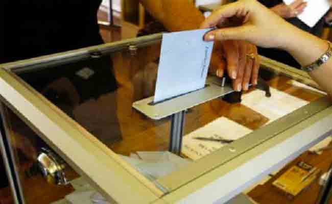 تزوير انتخابي : حشو صندوق اقتراع بـ20 ورقة تصويت بمكتب ميسوم رمضان ببشار