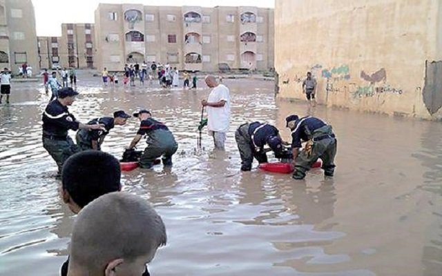 الحمد الله أن الأمطار من فضحتكم وليس المواطنين