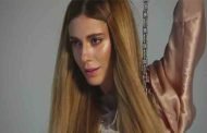 زوجة كينان أميرزالي أوغلو تودع عالم الفن و تقتحم مجال تصميم الأزياء