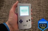 وحدة الألعاب Game Boy تعود من جديد مع شاشة مضيئة