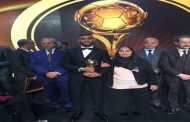 فوزي غلام يتوج بجائزة أفضل لاعب جزائري