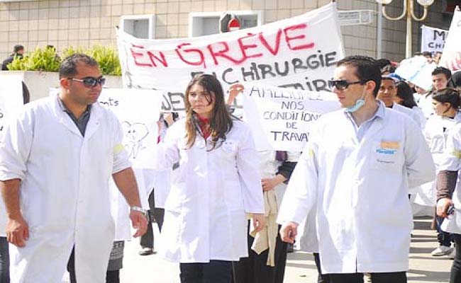 اجتماع مغلق للوزارة مع الأطباء المقيمين