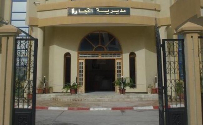 مصالح مديرية التجارة بالمدية تسحب أزيد من ألف لتر من الحليب بعد تسمم 160 شخصا