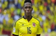رسميا.. برشلونة يضم الكولومبي مينا