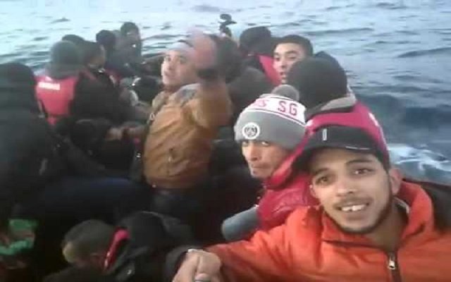 لماذا نستاء من قتل المغتربين والمواطن في الداخل أو في الخارج يحمل ذُلَّه من وطنه