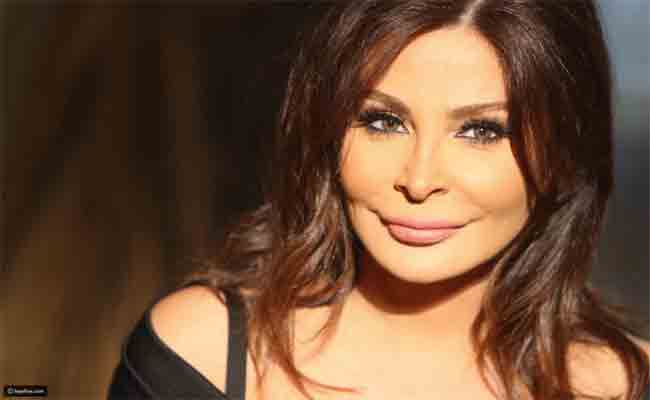 اليسا تتعرض لحالة اغماء على خشبة مسرح القرية العالمية بدبي