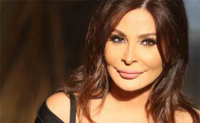 اليسا تقتحم عالم الكتابة