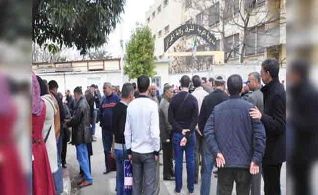 رغما عن حركة الإضراب