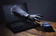 شيخ سبعيني وراء عصابة مختصة في الاحتيال عبر الأنترنت بولاية تبسة !