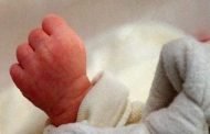 أبوين مراهقين أهملا رضيعهما فنهشته الجرذان