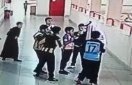 معلم ينقذ تلميذ ابتلع عملة معدنية