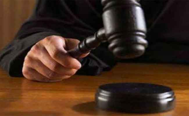 الحكم بعقوبة الإعدام على أب قتل ابنته ببسكرة