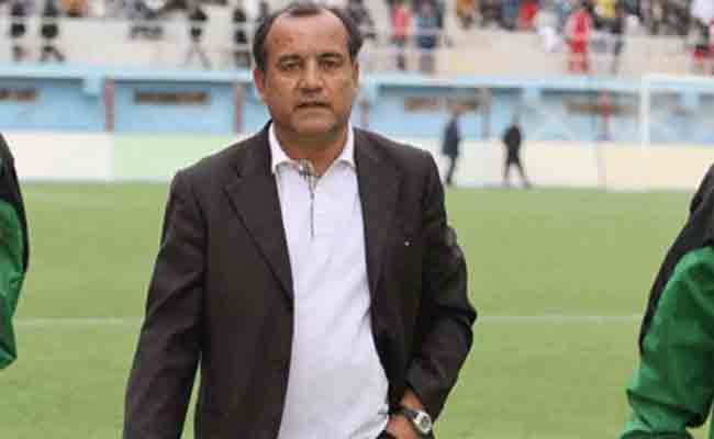 البوزيدي يطالب بتسوية أموره المالية