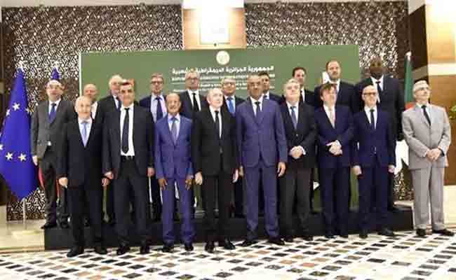 اللقاء بين ولاة الجمهورية ومحافظي فرنسا شكل جسر امتياز