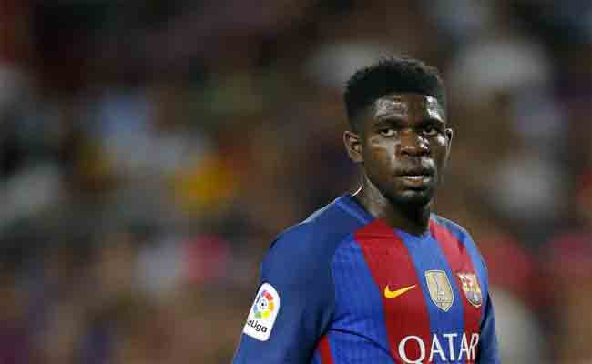 أمتيتي يهدد بالرحيل من برشلونة