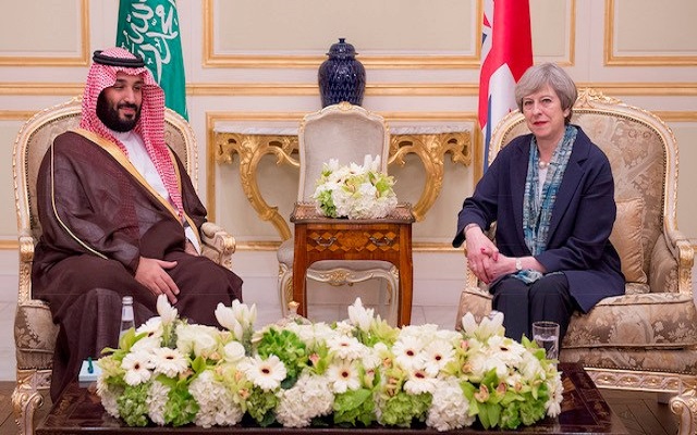 راتب بن سلمان السنوي 800 مليون دولار وترامب 400 ألف دولار