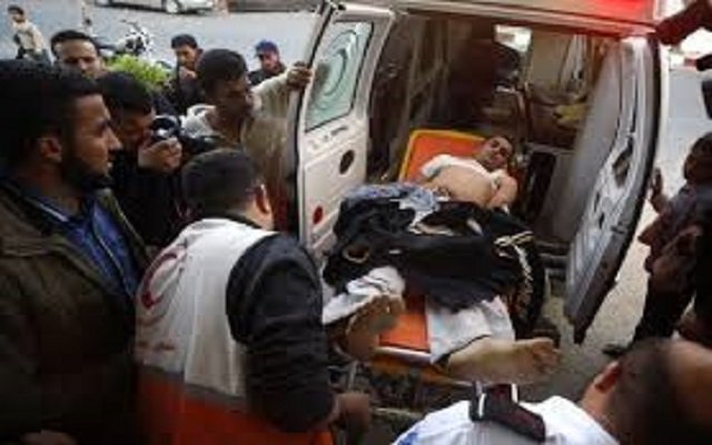 إصابة 15 فلسطينيا برصاص الاحتلال الإسرائيلي