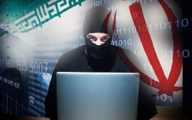 أمريكا تتهم إيران بقرصنة بيانات الجامعات العلمية