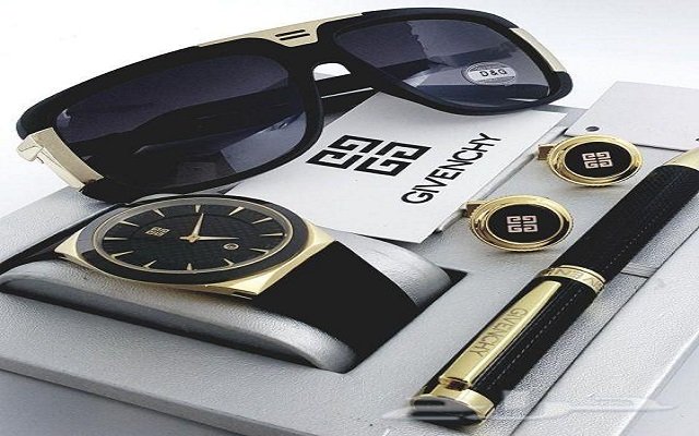 وفاة صاحب ماركة Givenchy