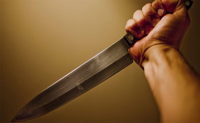 زوج خمسيني يضع حدا لحياة زوجته بواسطة سكين بمستغانم