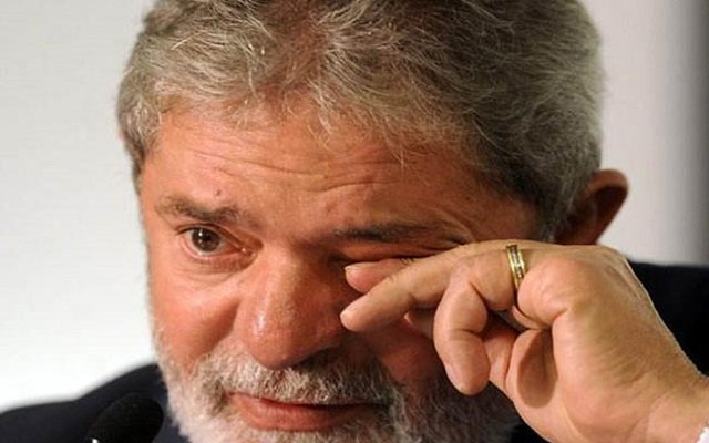 هل هي مؤامرة على لولا دا سيلفا لمنعه من الترشح للإنتخابات الرئاسية بالبرازيل