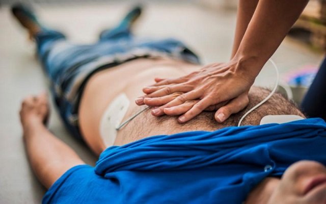 عاد للحياة بعد أن توقف قلبه لـ16 ساعة