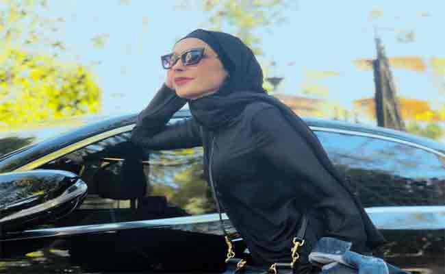 أمل حجازي تستقبل رمضان بأنشودة دينية